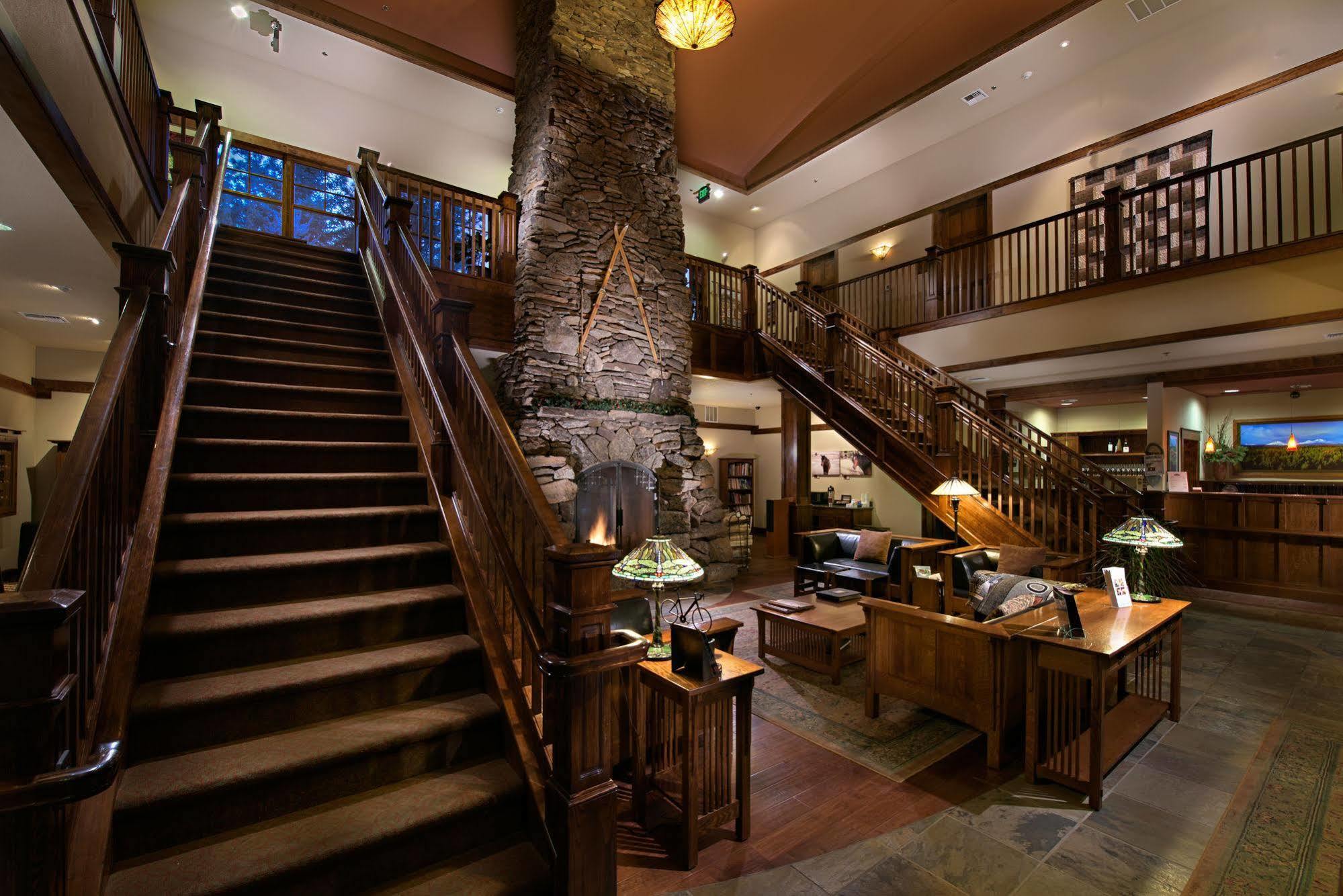 Hotel Fivepine 5*